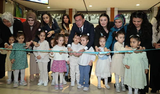 Tokat Belediyesi’nden Çocuklara Sanat Desteği: Ebru Sergisi Açıldı