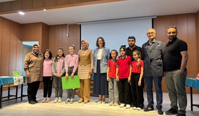 Tokat’ta Münazara Heyecanı: Şampiyonlar Kürsüye Çıktı