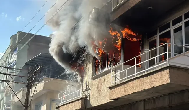Turgutlu’da Ev Yangını: 88 Yaşındaki Adam Hayatını Kaybetti