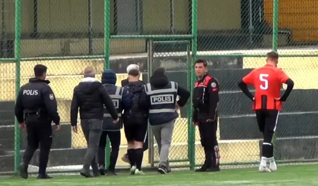 Hakeme Yumruk Atan Futbolcu Kulüpten Gönderildi