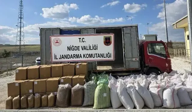Niğde’de Dev Operasyon: 1,6 Ton Kaçak Tütün Yakalandı