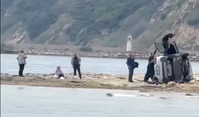 Keşan'da Mucize Kurtuluş: Otomobil Kumsala Uçtu