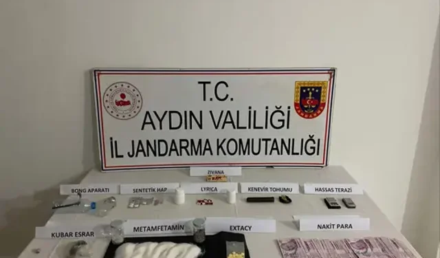 Jandarmadan Zehir Tacirlerine Geçit Yok: Kilo Kilo Yakalandı