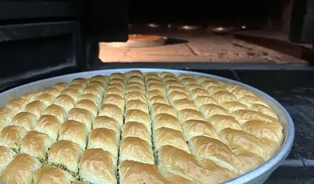 Gaziantep’te Bayram Öncesi Baklava Mesaisi Başladı