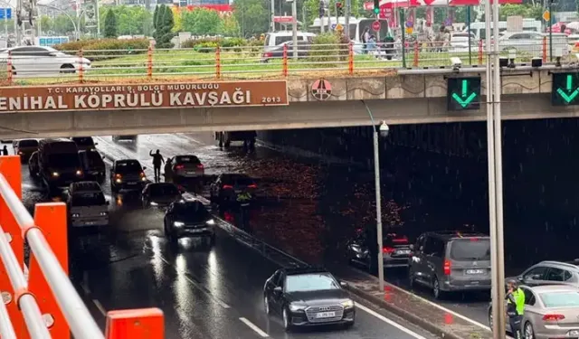 Sağanak Kabusu: Yollar Göle Döndü, Alt Geçitler Tıkandı
