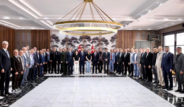 Tokat’ta Protokol ve Vatandaş Bayram Sevinçinde Buluştu