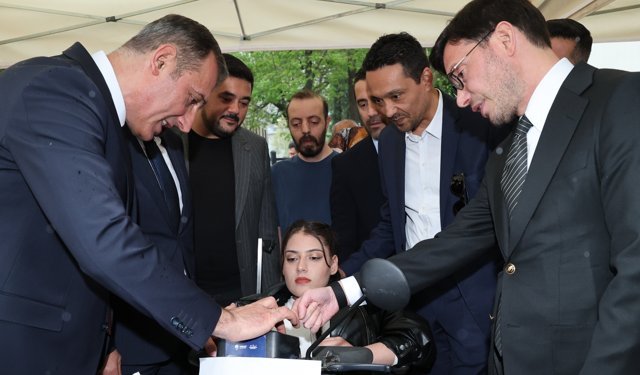 Başkan Yazıcıoğlu’ndan Özel Bireylere Akülü Araç Desteği