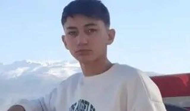 Yolun Karşısına Geçmek İsterken Kazada Öldü