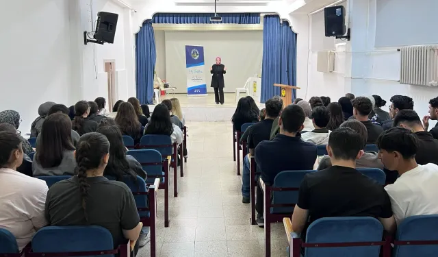 Tokat Belediyesi’nden Gençlere Büyük Destek: 23 Lisede "Sınav Kaygısı Ve Stres Yönetimi" Semineri