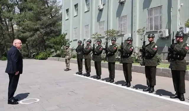 Bakan Güler, Kahramanmaraş'ta Birlikleri Denetledi