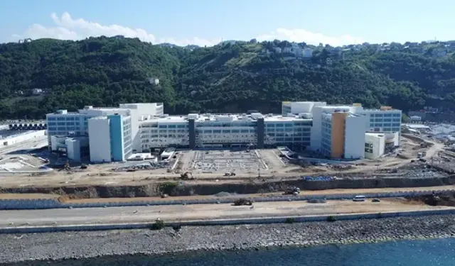 AK Parti'li Karaismailoğlu: Yıl Sonuna Doğru Trabzon Şehir Hastanesi'ni Açmayı Hedefliyoruz