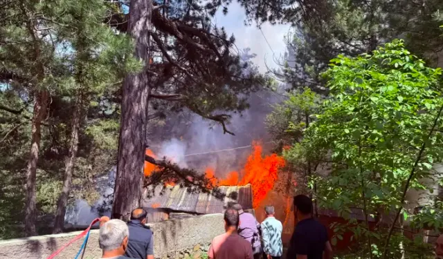 Yayla Evinde Çıkan Yangın Ormana Sıçramadan Söndürüldü