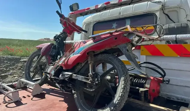 Plakasız Ve Hurda Motosikletin Ehliyetsiz Sürücüsüne 86 Bin Lira Ceza