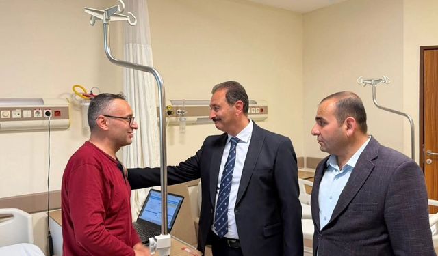 Milletvekili Cüneyt Aldemir ve AK Parti Heyeti Hastaları Ziyaret Etti