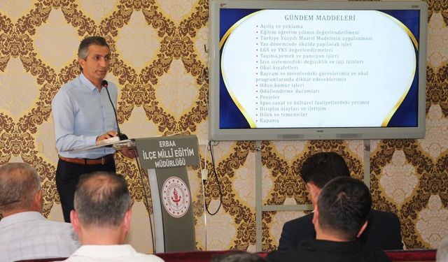 Erbaa İlçe Millî Eğitim Müdürlüğü’nde Yıl Sonu Değerlendirme Toplantısı Gerçekleştirildi