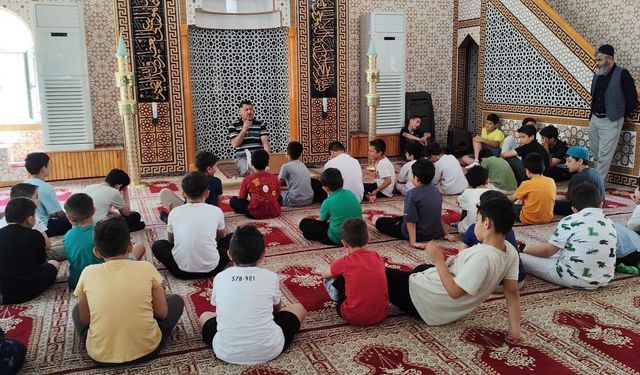 Erbaa’da Yaz Kur'an Kursu Öğrencilerinden Cuma Etkinliği!