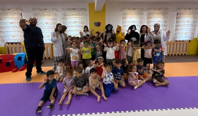 Tokat’ta Miniklerin Yıl Sonu Coşkusu: Drama Öğrencilerinden Renkli Gösteri