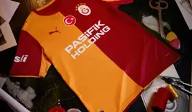 Galatasaray’ın Yeni Sezon Formaları Tanıtıldı
