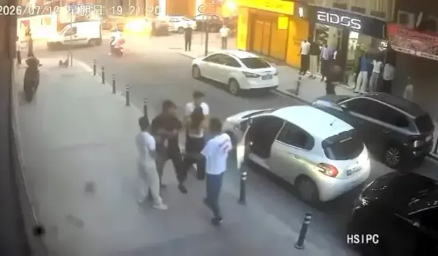 Avcılar'da Trafikteki Yumruklu Kavga Kamerada