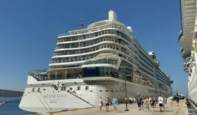 Bodrum'a Denizden 3 Bin 309 Turist Geldi