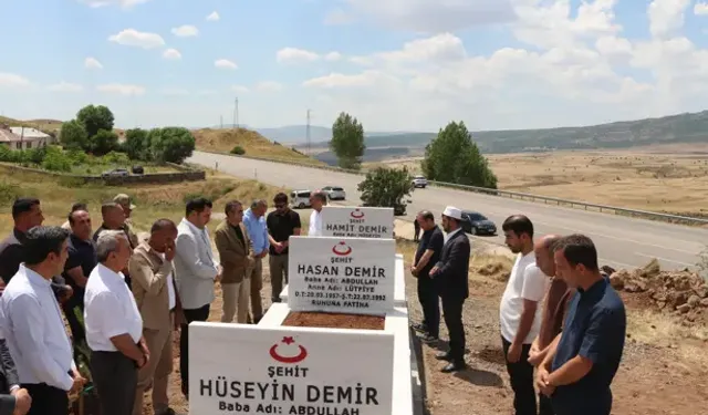 34 Yıl Sonra Döndükleri Köyde Şehitlerini Andılar