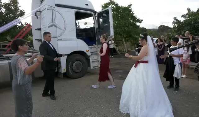 TIR Gelin Arabası Oldu