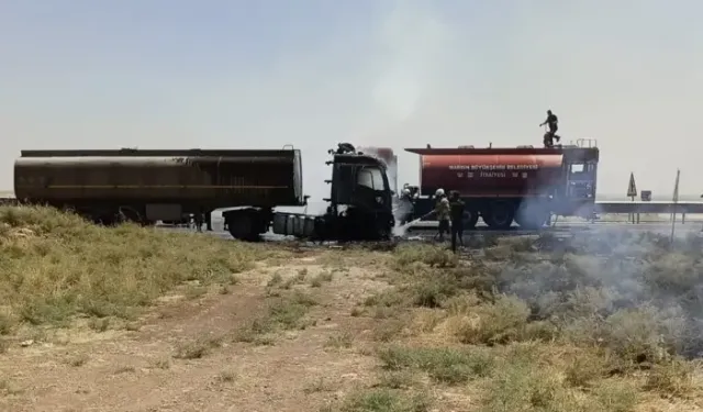 Mardin’de Asfalt Yüklü Tanker Alev Aldı