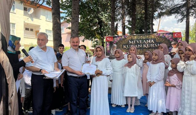 Niksar’da Yaz Kur’an Kursları Kapanış Programı Coşkuyla Gerçekleştirildi