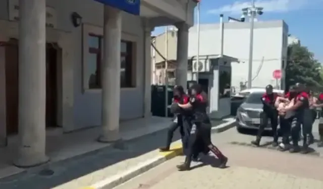 Eyüpsultan'da Silahlı 3 Şüpheli Yakalandı: Adliye Kavgasına Gidiyorlardı
