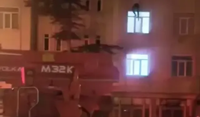 Aksaray'da Çatıdan Eve Girmeye Çalışırken Düşen Gencin Görüntüleri Ortaya Çıktı