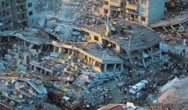 17 Ağustos Depreminde Bölgede Görev Yapan İtfaiyeciler O Günleri Anlattı