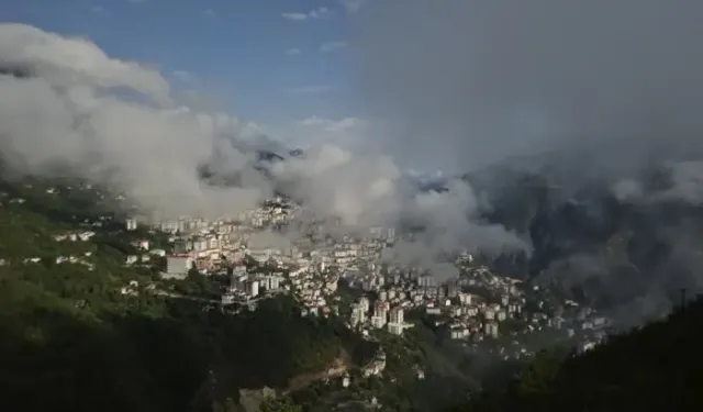 Artvin'de Sis Bulutu Görsel Şölen Oluşturdu
