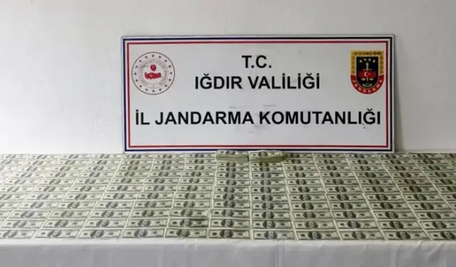 Iğdır'da 524 Adet Sahte 100 Dolarlık Banknot Ele Geçirildi