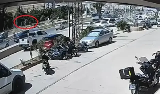 Yolun Karşısına Geçerken Otomobilin Çarptığı Kadın Öldü; Kaza Kamerada