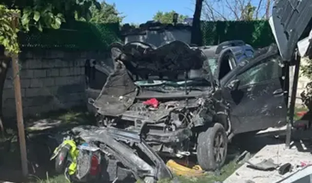 Hafif Ticari Aracın Evin Bahçesine Uçtuğu Kaza Kamerada
