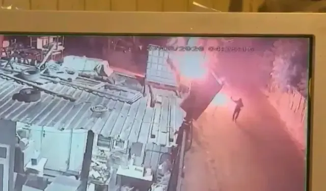 Oto Galerideki Araçları Ateşe Verip İş Yeri Sahibinden 10 Milyon Lira Haraç İstediler