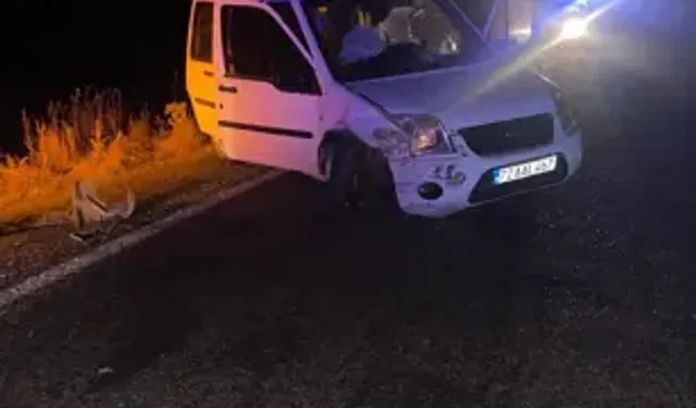 Gercüş’te İki Hafif Ticari Araç Çarpıştı: 4 Yaralı