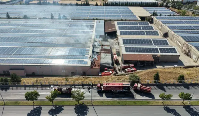 Kayseri’de Tekstil Fabrikasının Deposunda Yangın