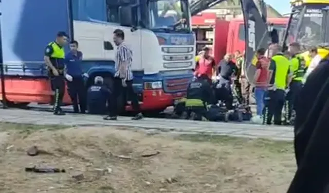 TIR'ın Altında Kalan Yaya Ağır Yaralandı
