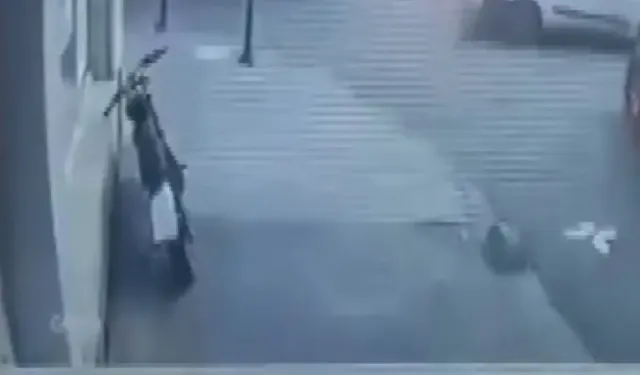 Zeytinburnu’nda Elektrikli Bisiklet Hırsızlığı Kamerada