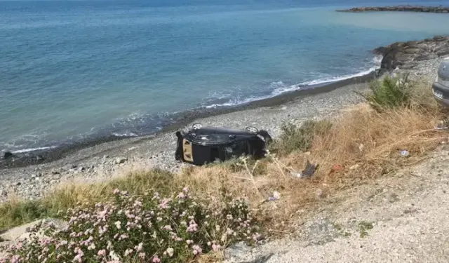Kontrolden Çıkan Otomobil Sahile Yuvarlandı