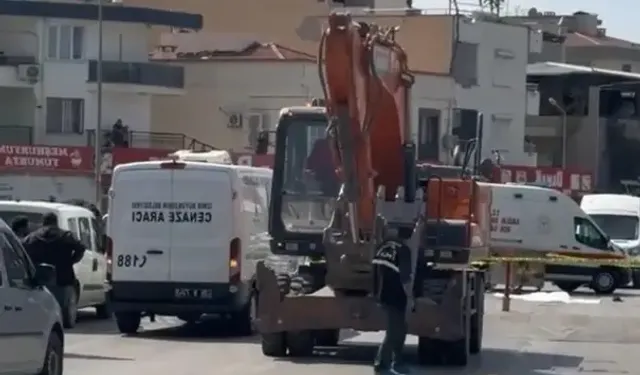 Yolun Karşısına Geçerken İş Makinesinin Çarptığı Yaya Öldü