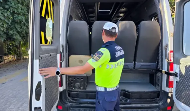 Edirne’de Eksikleri Bulunan Servis Aracının Sürücüsüne 3 Bin 719 TL Ceza