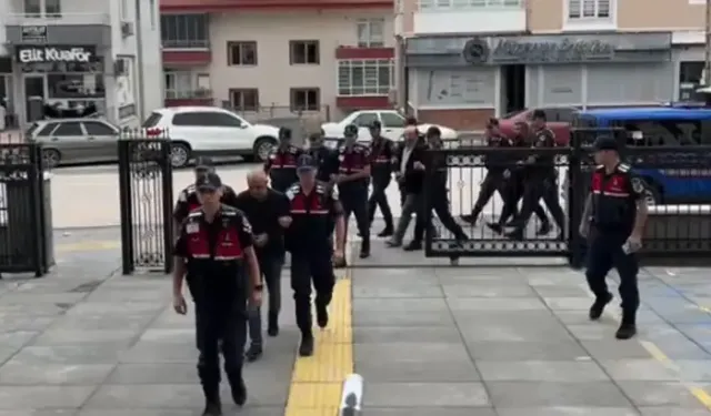 Ankara'da Defineciler Suçüstü Yakalandı: 4 Gözaltı