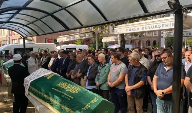 Manisa’daki Otobüs Kazasında Ölenlerden 10’u Bursa’da Toprağa Verildi