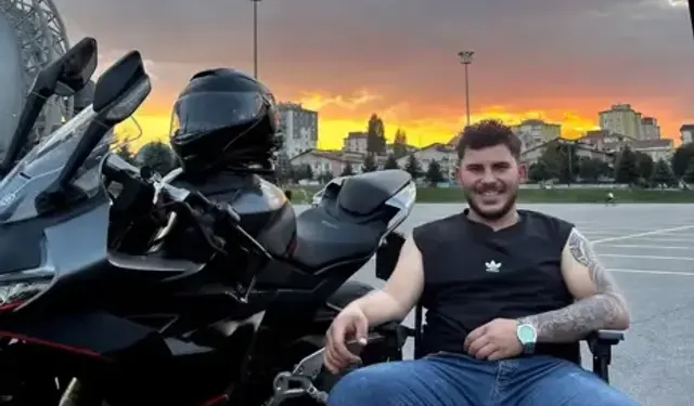 Otomobille Çarpışan Motosikletin Yaralanan Sürücüsü Kurtarılamadı