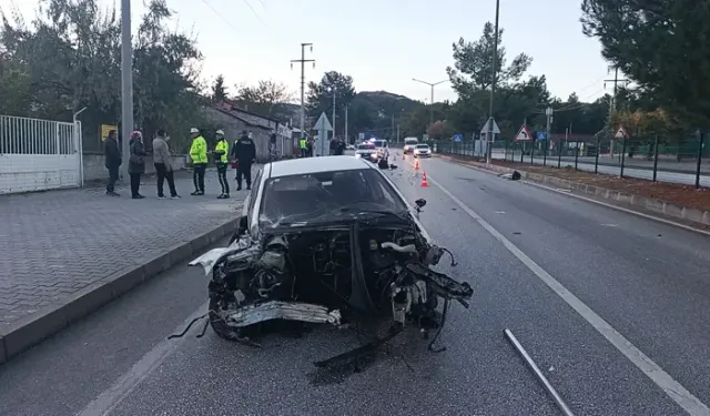 2 Otomobil Çarpıştı: 1 Yaralı