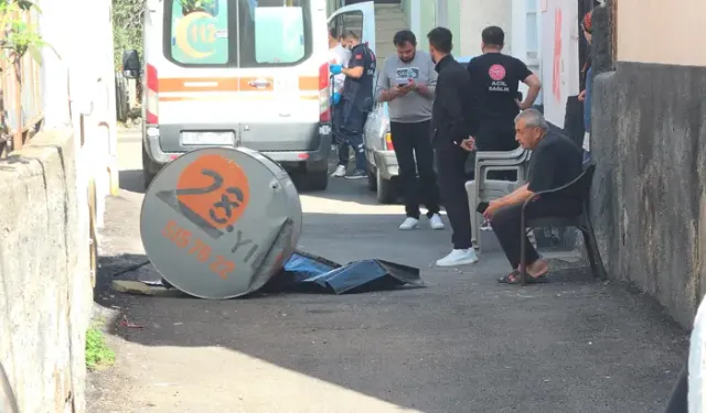 Onarmaya Çalıştığı Su Deposuyla Birlikte Damdan Düşen Tamirci Öldü