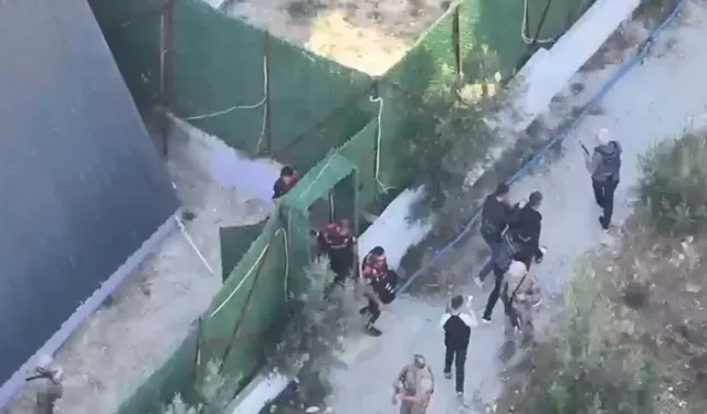 İzmir'de 30 Yıl Hapis Cezasıyla Aranan Firari Yakalandı