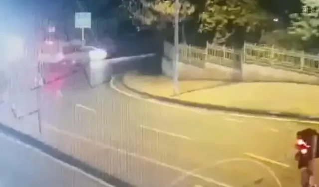 Şişli’de Kaza Sonrası Servis Şoförünü Alıkoyup 80 Bin Lirasını Gasbettiler